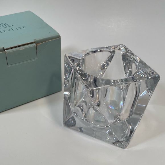 PartyLite Vintage P8035 Discover Votive Holder Candle Holder Heavy Glass (NWT) - Picture 4 of 4